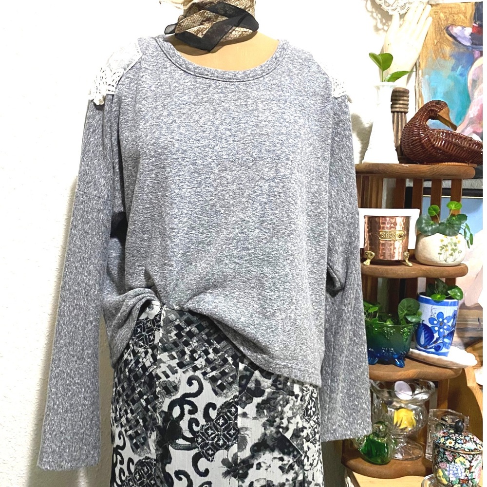 Lili's Closet Sweatshirt lace Cottagecore Boho Whimsy grandma Women M Grey tunic
